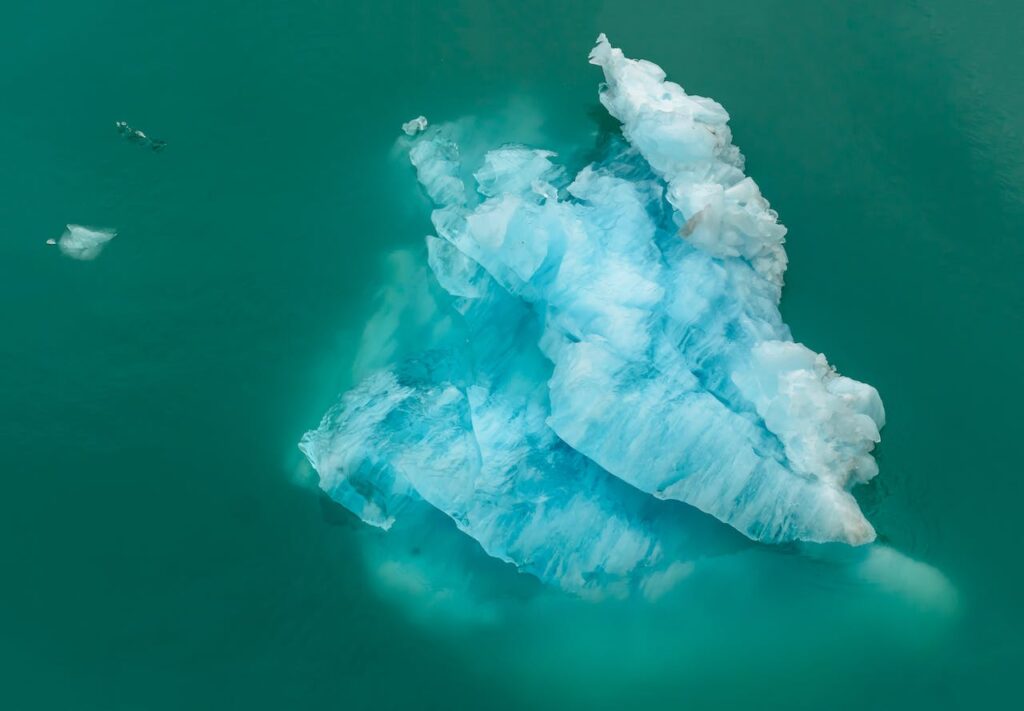 The extreme saving iceberg